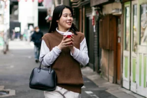 5-inspirasi-smart-casual-wanita-yang-elegan-dan-modern