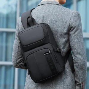 sling-bag-vs-backpack-mana-yang-cocok-untuk-streetwear