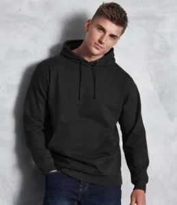layering-hoodie-tampil-kasual-modern-ala-streetwear-populer