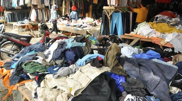 hunting-barang-thrift-koleksi-topi-dan-aksesori-streetwear-yang-wajib-diburu